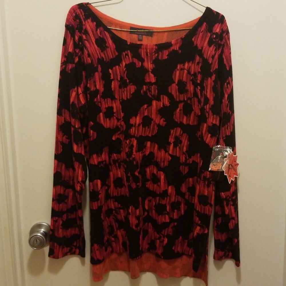 Floral print light sweater type top